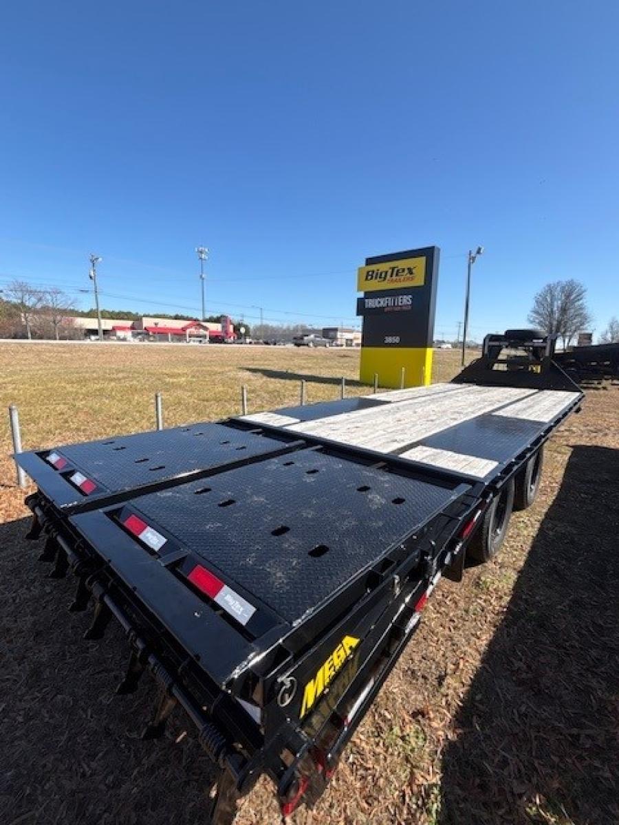 Big Tex 22GN, Gooseneck, 102" x 25', 23.9K, Dovetail, Mega Ramps Image 2