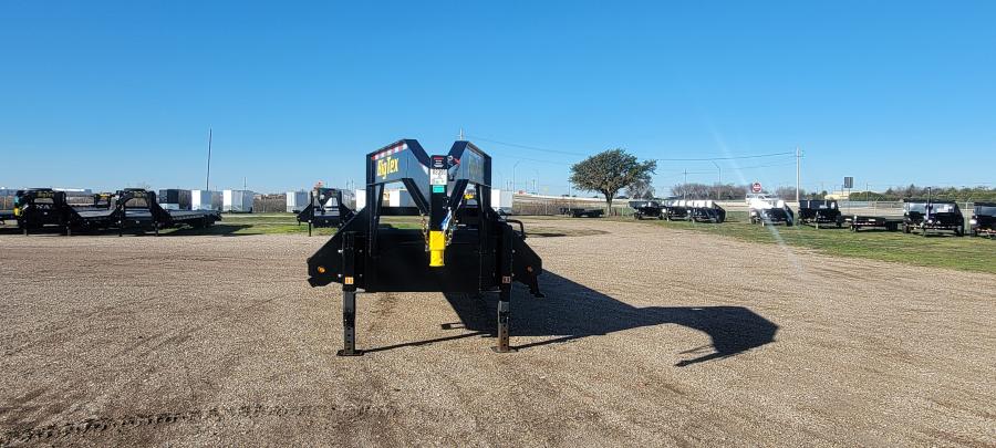 Big Tex 25GN, Gooseneck, 102″ x 30′, 25.9K, Dovetail, Mega Ramps Image 2