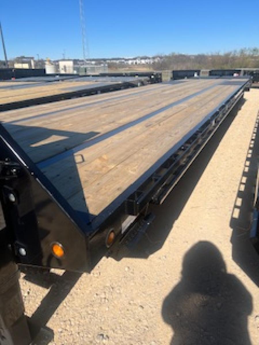 Big Tex 25GN, Gooseneck, 102" x 40', 25.9K, Dovetail, Mega Ramps Image 2
