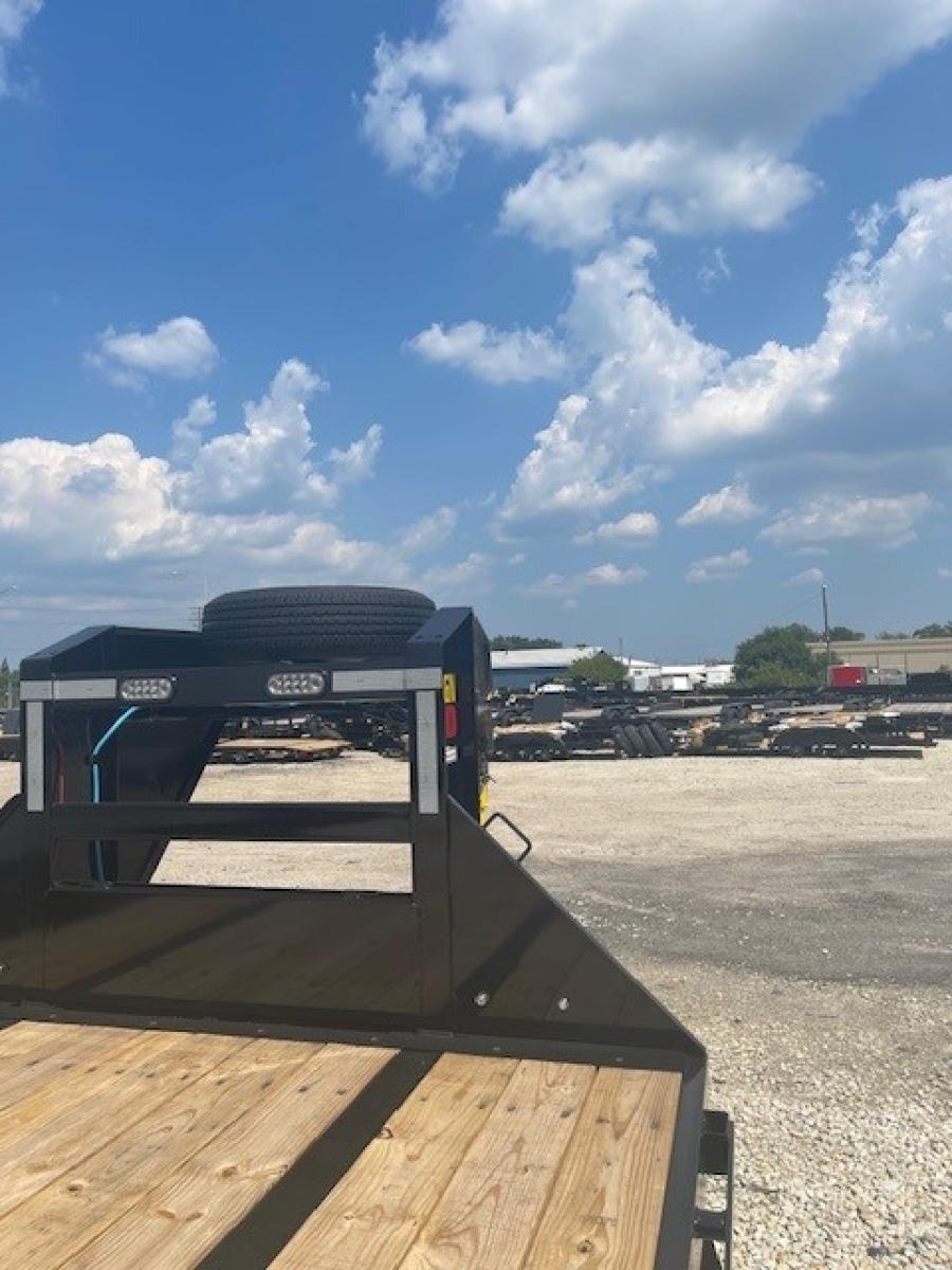 Big Tex 22GN, Gooseneck, 102" x 33', 23.9K, Dovetail, Mega Ramps Image 4