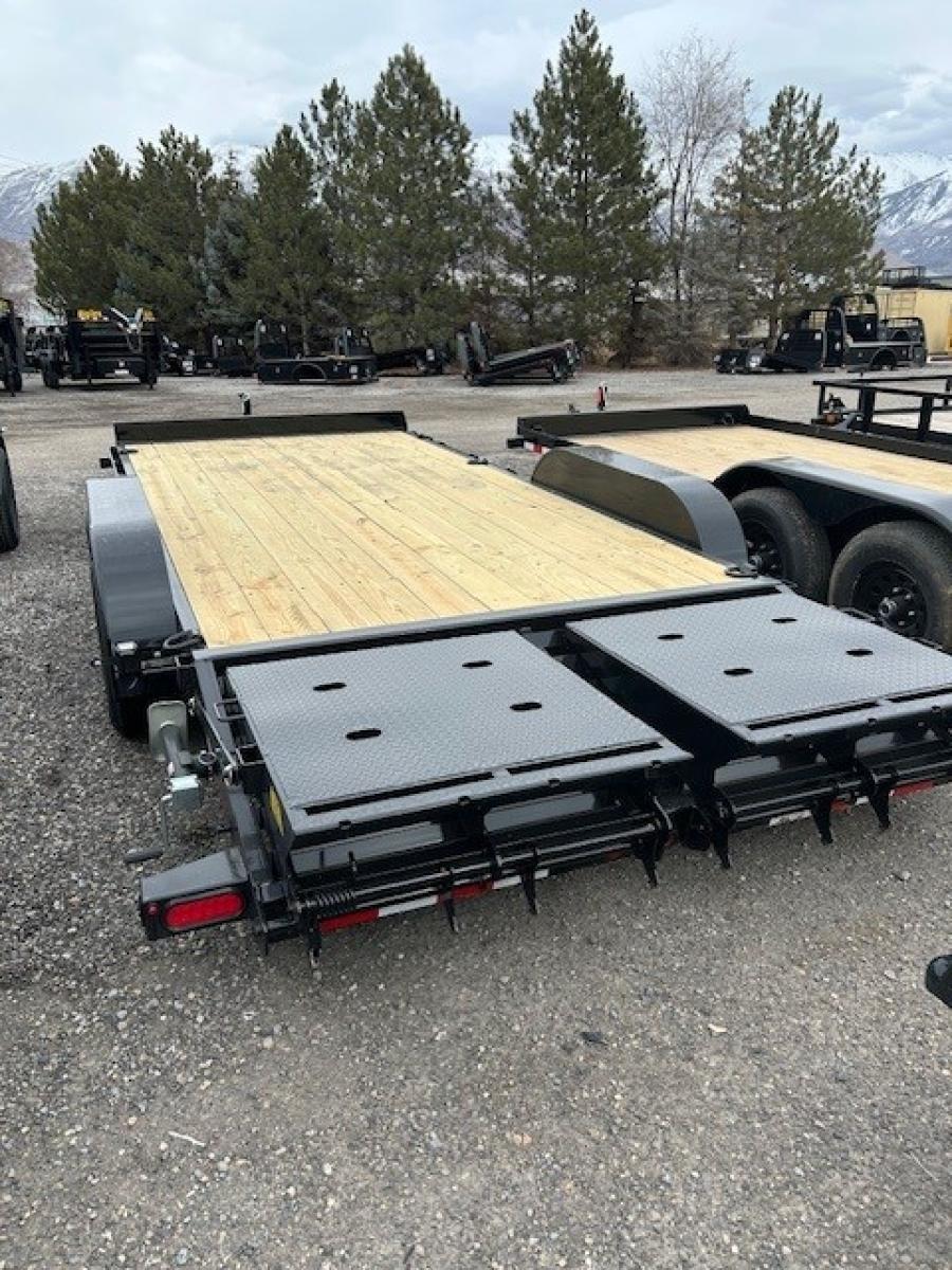 Big Tex 10ET, Equipment, 83″ x 18′, 9.9K, Dovetail, Mega Ramps image 2