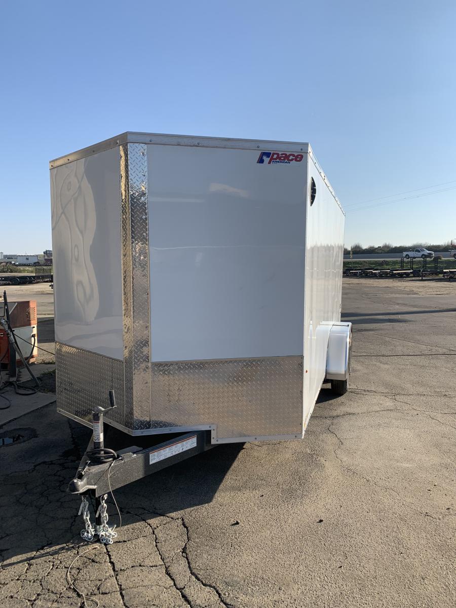 K841 Element 7 x 16 TA Enclosed Trailer Image 0