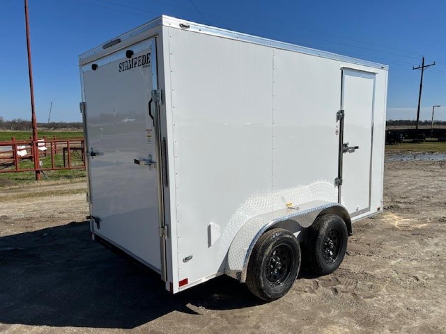 Tandem 6 x 12 Enclosed Trailer Image 1