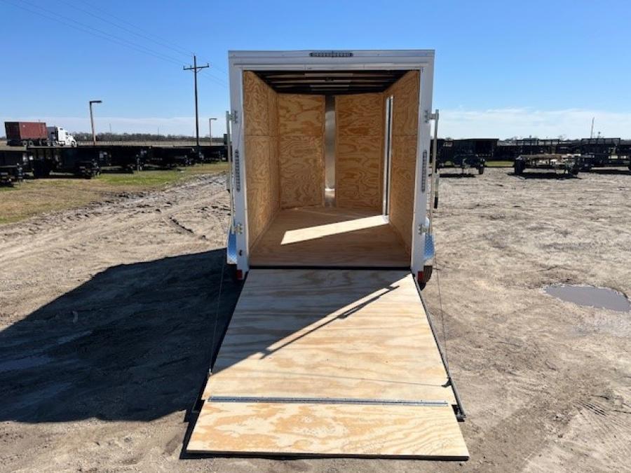 Tandem 6 x 12 Enclosed Trailer Image 5