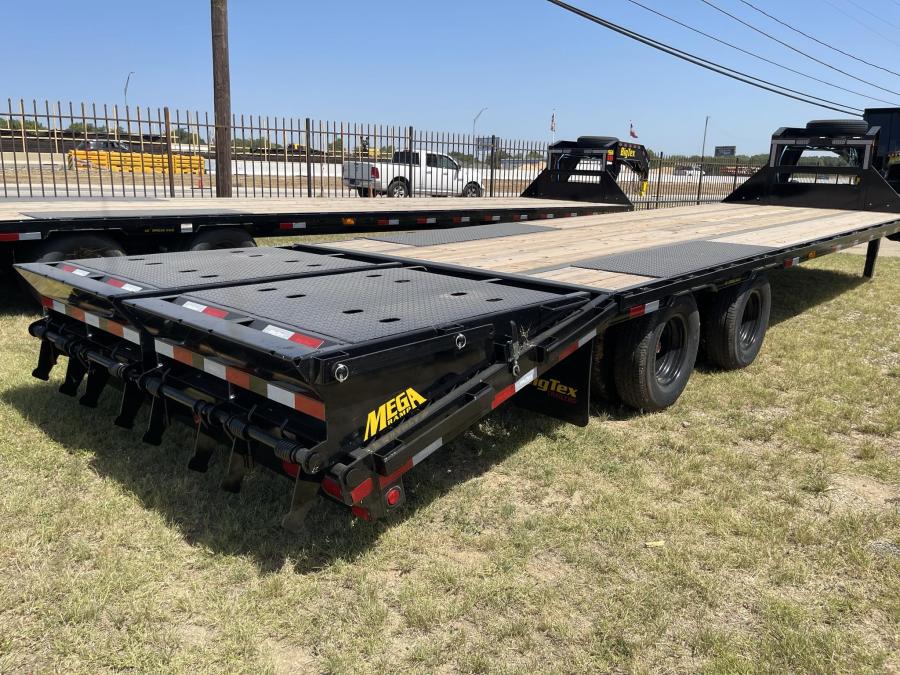 Big Tex 25GN, Gooseneck, 102" x 30', 25.9K, Dovetail, Mega Ramps Image 1