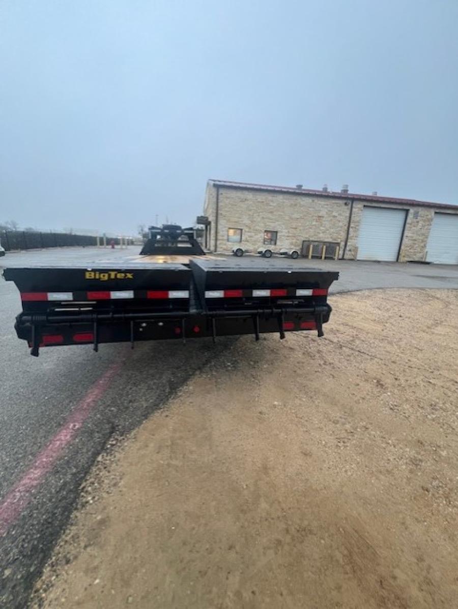 Big Tex 22GN, Gooseneck, 102" x 25', 23.9K, Dovetail, Mega Ramps Image 2