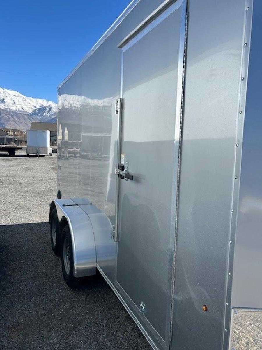 K841 7X14  DLX FLAT TOP VNOSE ENCLOSED CARGO image 1