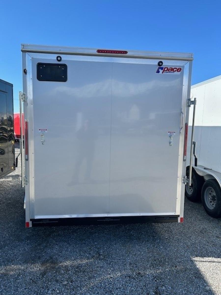 K841 7X14  DLX FLAT TOP VNOSE ENCLOSED CARGO image 3