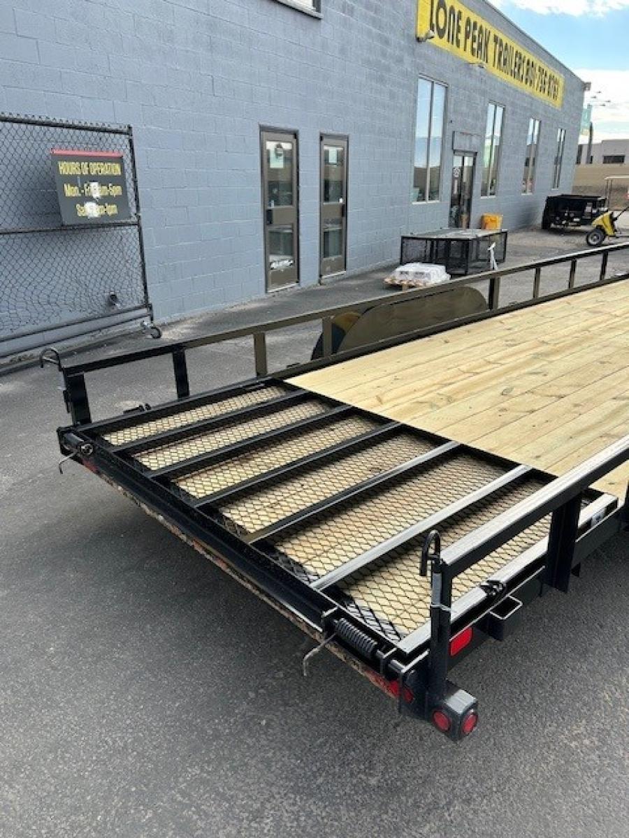 Big Tex 70PI 7K TAND SQ TU UTL 83"X20 2 BRAKES, BLK Image 2