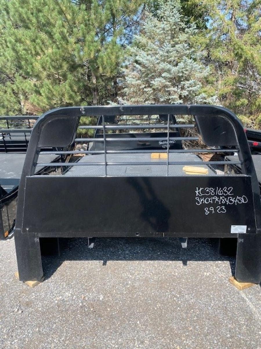 CM SK BED 86″ L X 84″ W X 56″ CA X 42″ RUNNERS image 0