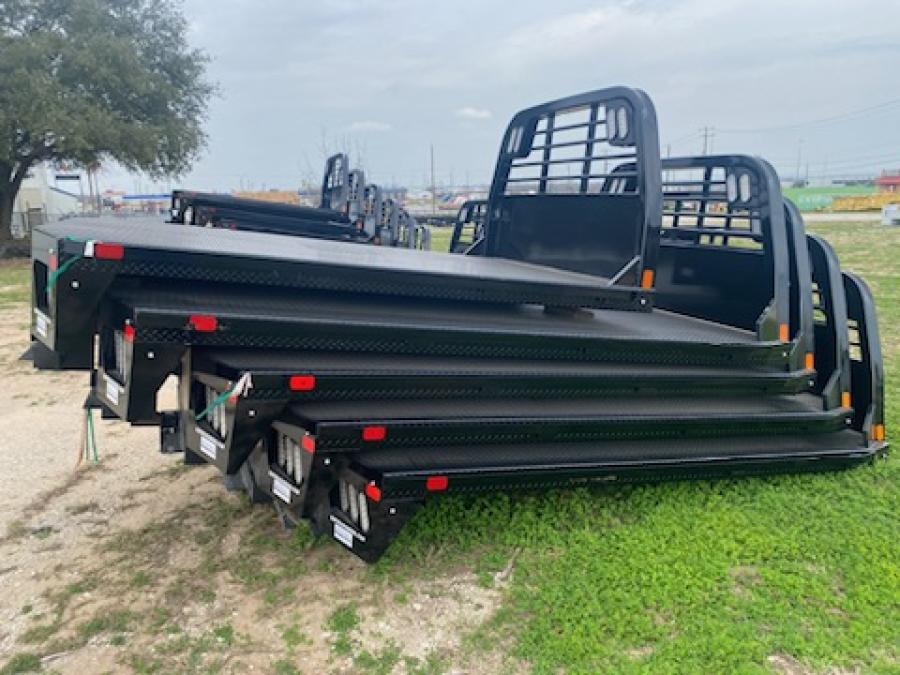 CM RD BED 8'6" L X 97" W X 58" CA X 42" RUNNERS Image 0