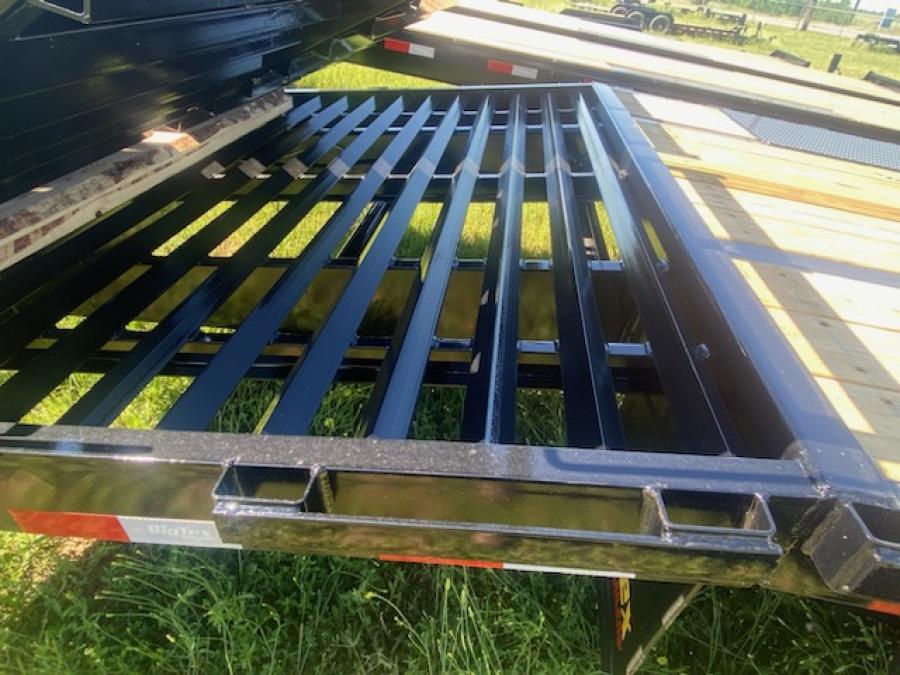 Big Tex 22PH, Pintle, 102″ x 25′, 23.9K, Dovetail, Mega Ramps image 2