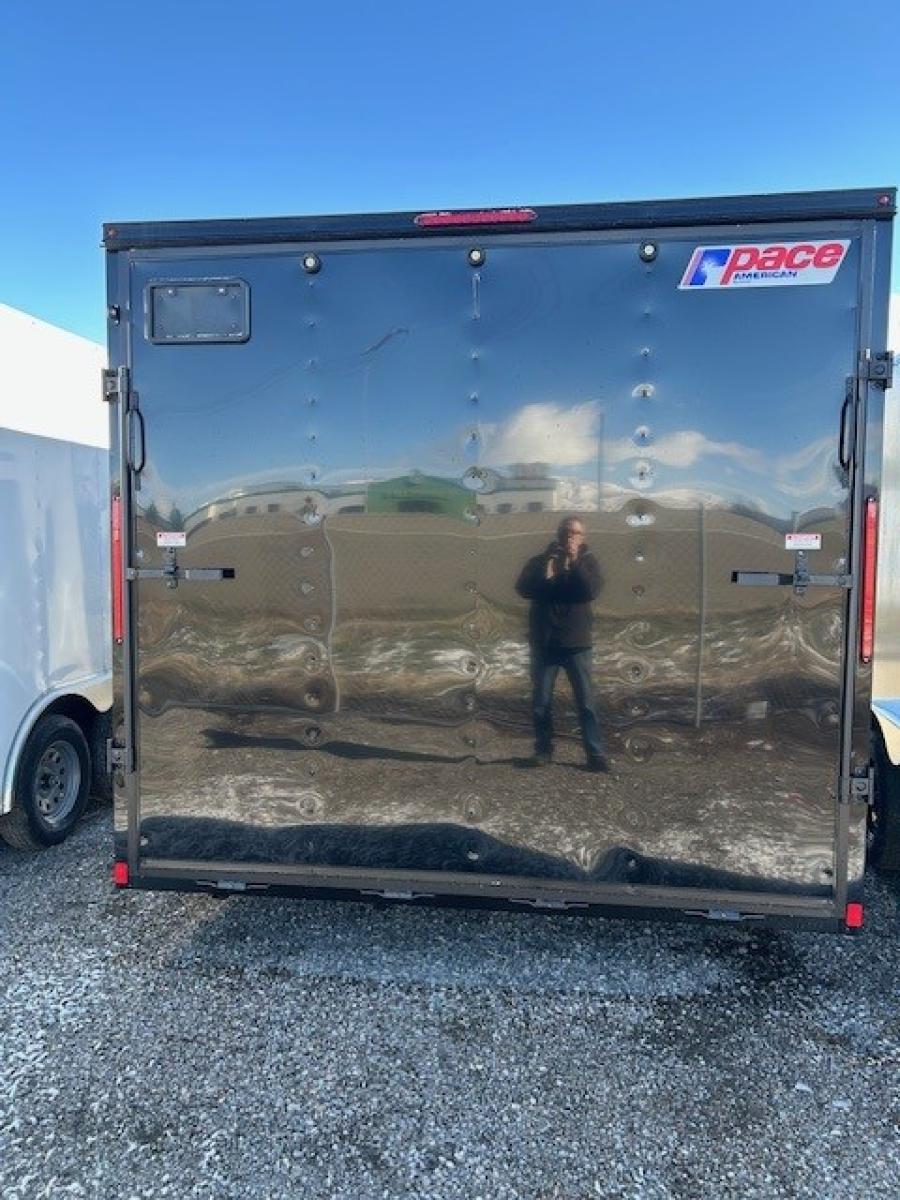 K102 85X16 ST DLX FLAT TOP V NOSE ENCLOSED CARGO 7K image 4