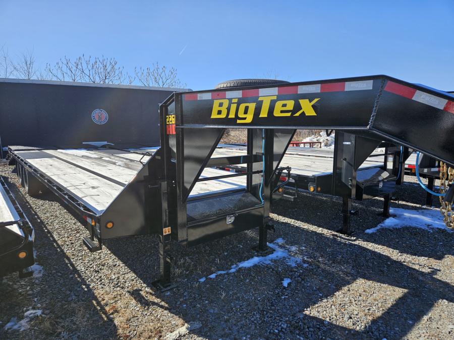 Big Tex 22GN, Gooseneck, 102″ x 30′, 23.9K, Dovetail, Mega Ramps Image 1