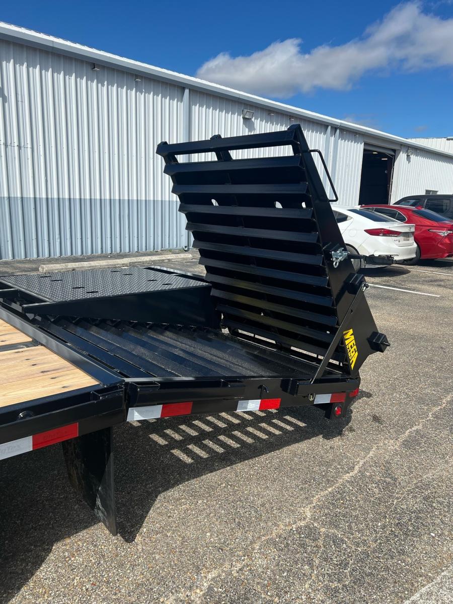 Big Tex 25GN, Gooseneck, 102" x 33', 25.9K, Dovetail, Mega Ramps Image 2