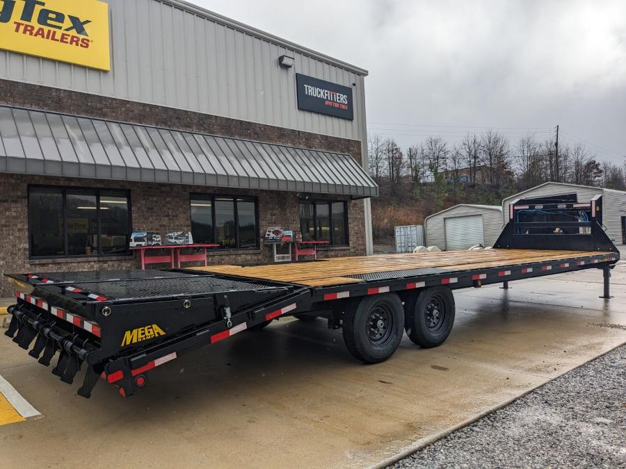 Big Tex 14GN, Gooseneck, 102" x 25', 15.9K, Dovetail, Mega Ramps Image 3
