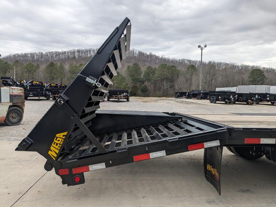 Big Tex 16GN, Gooseneck, 102″ x 33′, 17.5K, Dovetail, Mega Ramps image 1