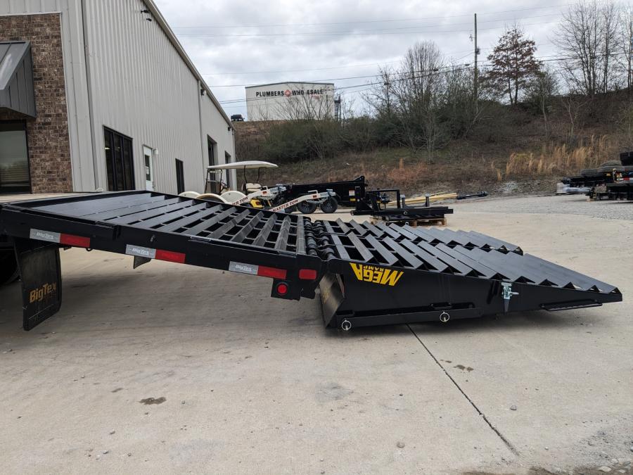 Big Tex 16GN, Gooseneck, 102″ x 33′, 17.5K, Dovetail, Mega Ramps image 3