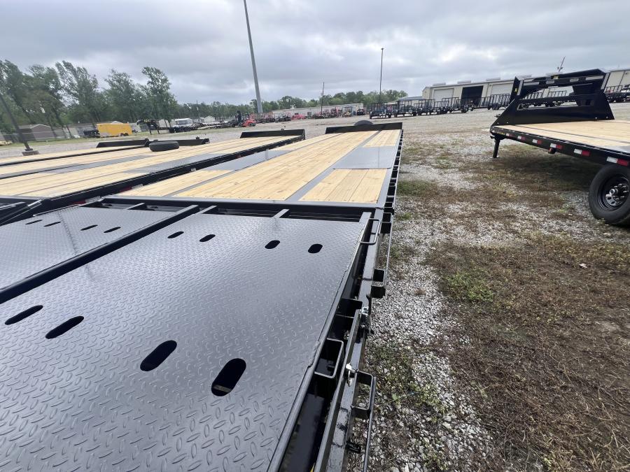 Big Tex 22PH, Pintle, 102" x 25', 23.9K, Dovetail, Mega Ramps Image 5