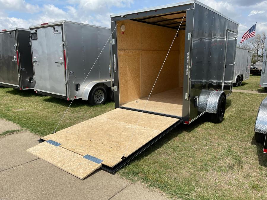 Commander CARGO 6X12X6.5IH SA RAMP RR ENCLOSED V-Nose-Gray Image 1