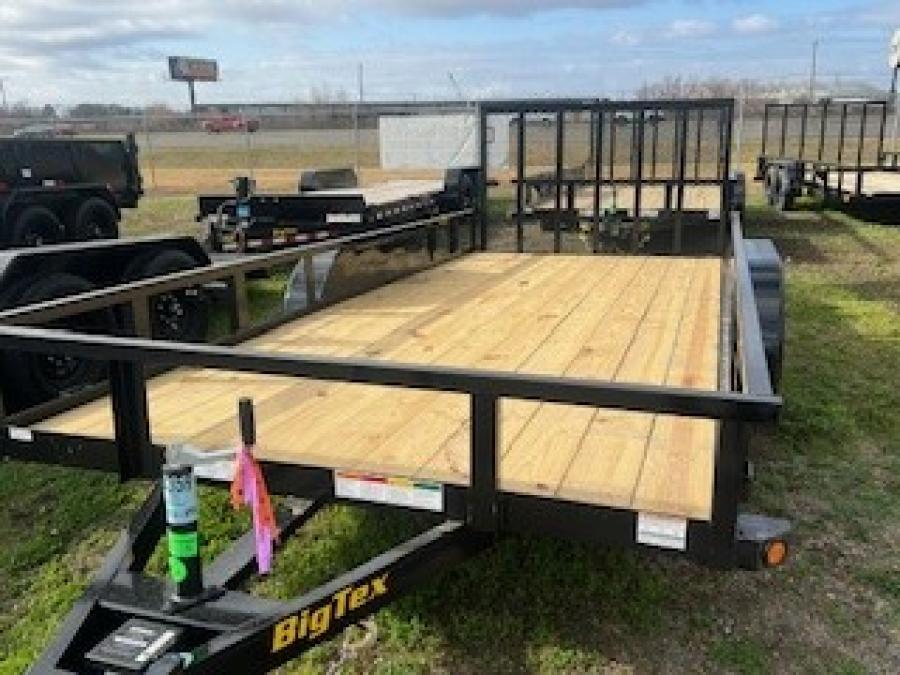 Big Tex 70PI 7K TAND SQ TU UTL 83"x16 2 BRAKES, BLK Image 2