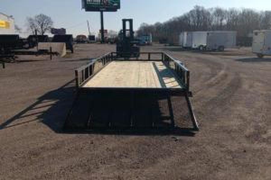 Big Tex 70PI 7K TAND SQ TU UTL 83"x16 2 BRAKES, BLK Image 1