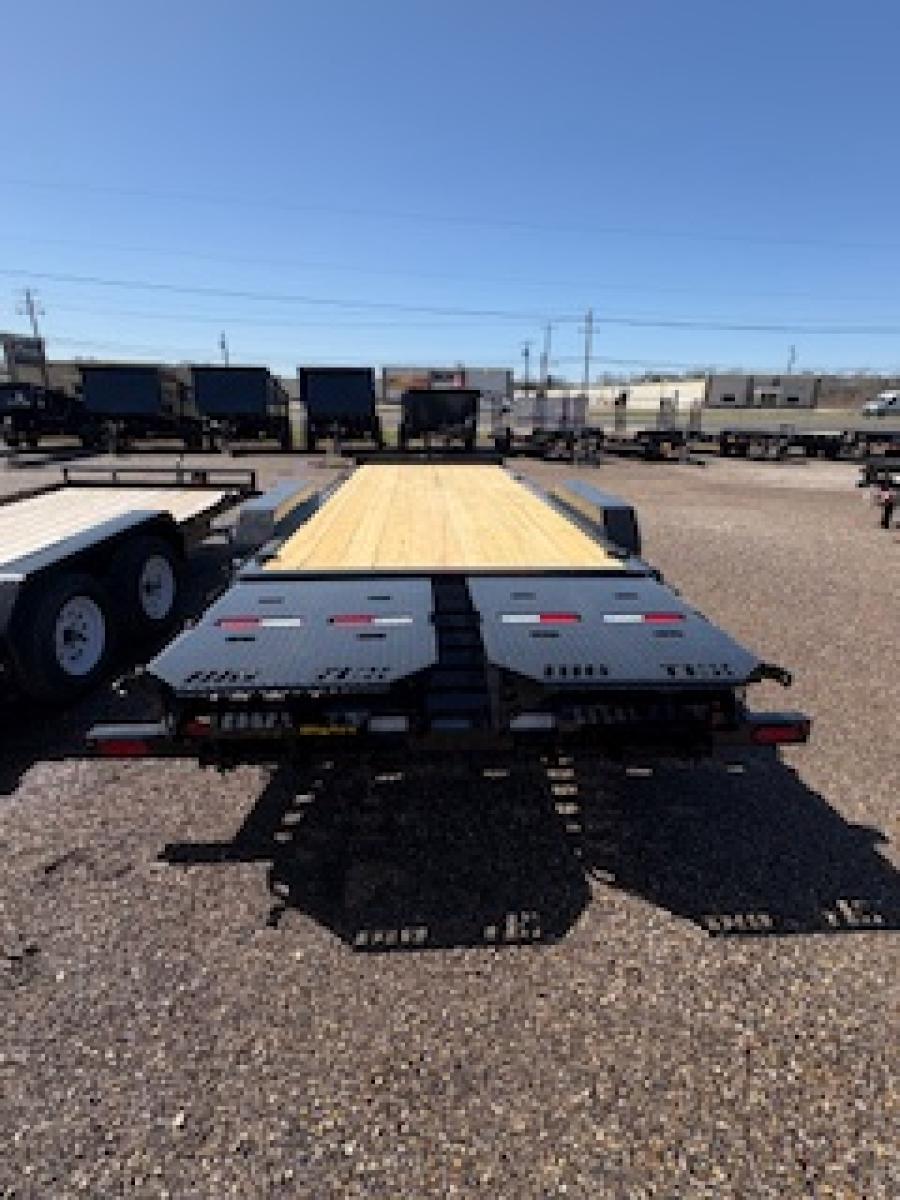 Big Tex 16EH, Equipment, 83" X 22', 17.5K, Dovetail, Mega Ramps, X-Series Image 6