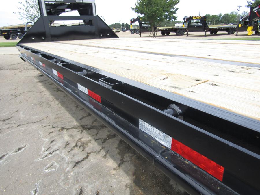 Big Tex 25GN, Gooseneck, 102" x 40', 25.9K, Dovetail, Mega Ramps Image 4