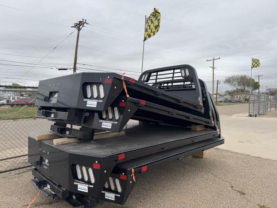 CM RD BED 94" L X 97" W X 60" CA X 34" RUNNERS Image 1