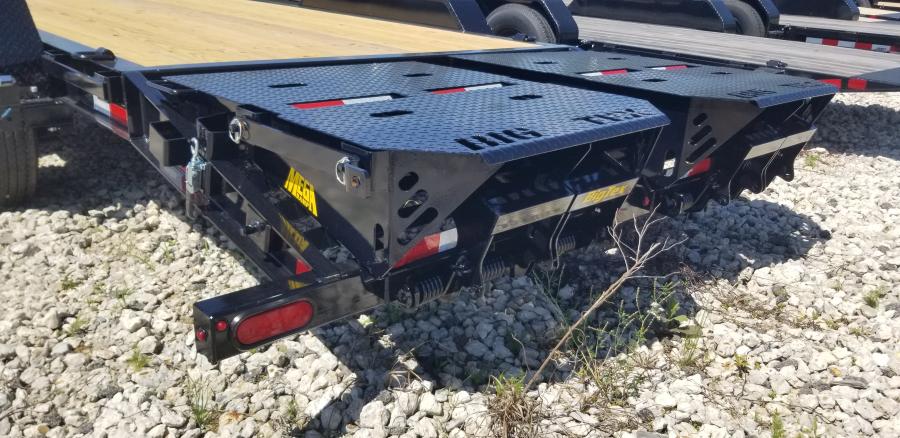Big Tex 14EH, Equipment, 83" x 18', 15.4K, Dovetail, Mega Ramps, X-Series Image 2