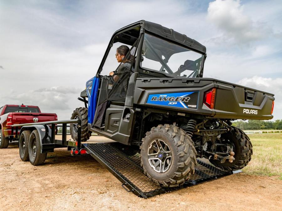Big Tex 70PI 7K TAND SQ TU UTL 83"x16 2 BRAKES, BLK Image 0