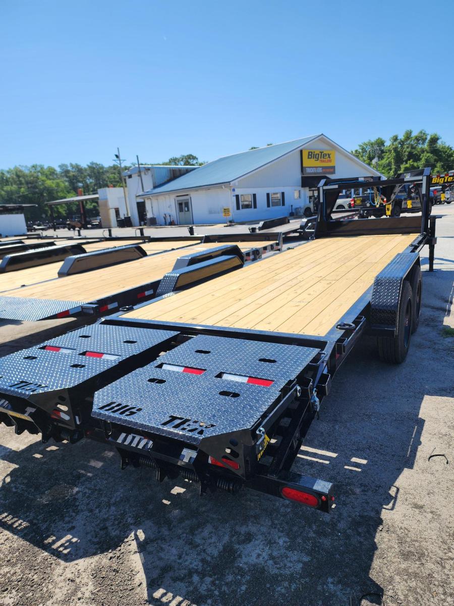Big Tex 16EH 17.5K TAND.GN, EQUIP 83'" X 24', Toolbox, Mega Ramps, LED LTS Image 2