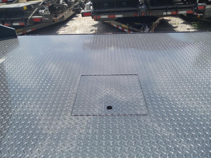 CM RD BED 86" L X 84" W X 58" CA X 42" RUNNERS Image 3