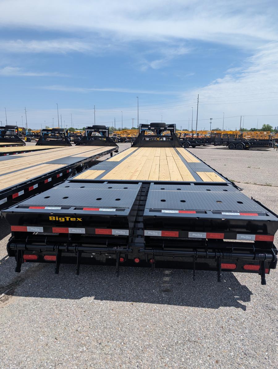 Big Tex 16GN, Gooseneck, 102" x 33', 17.5K, Dovetail, Mega Ramps Image 1