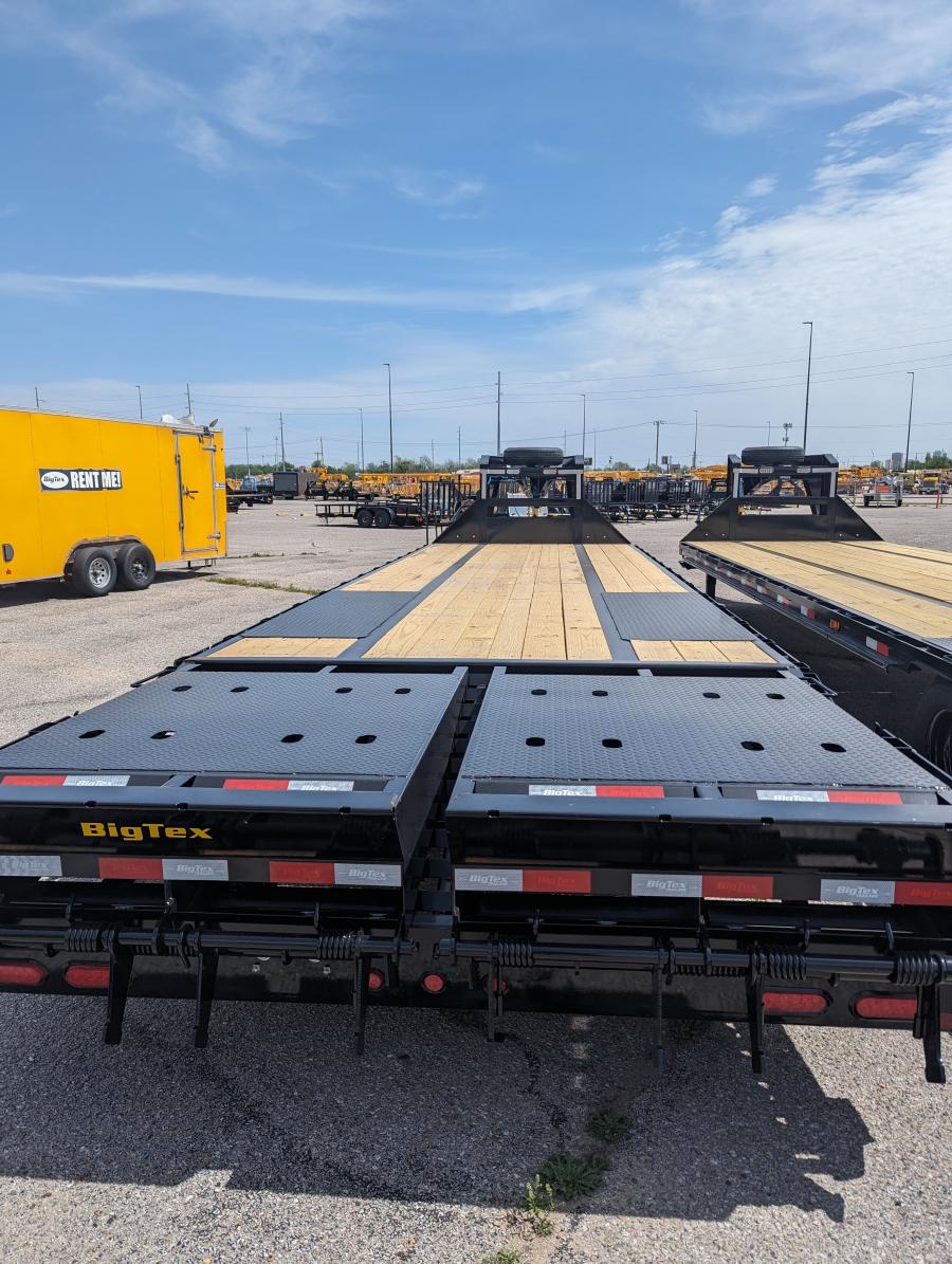 Big Tex 22GN, Gooseneck, 102" x 30', 23.9K, Dovetail, Mega Ramps Image 1