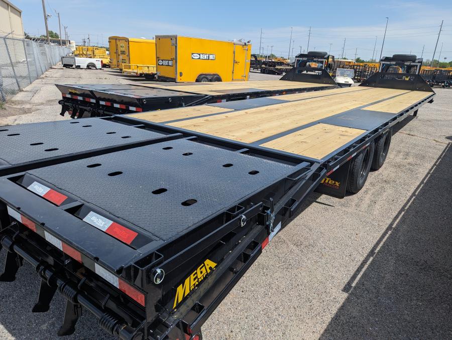 Big Tex 25GN, Gooseneck, 102" x 40', 25.9K, Dovetail, Mega Ramps Image 2