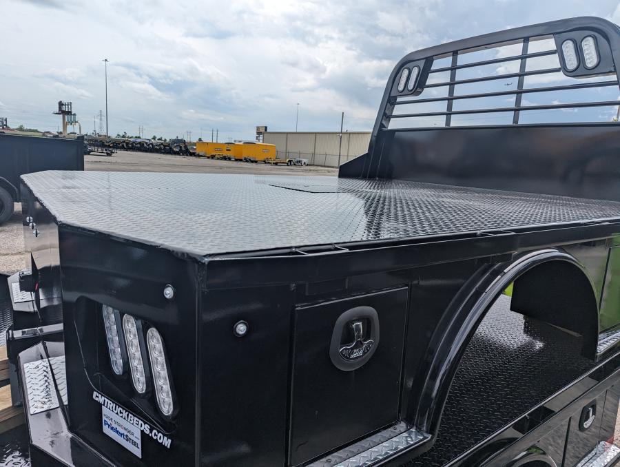 CM SK BED 86" L X 97" W X 57" CA X 42" RUNNERS Image 0