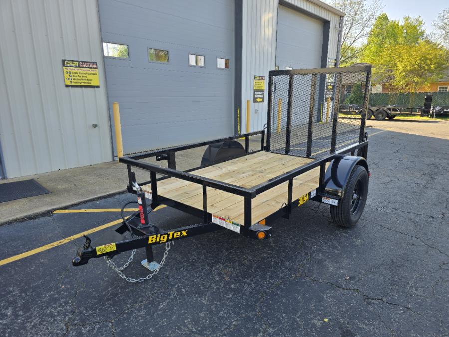 Big Tex 30SA 2,995# SA UTL 60"x8 4RG SPMT BLACK Image 1