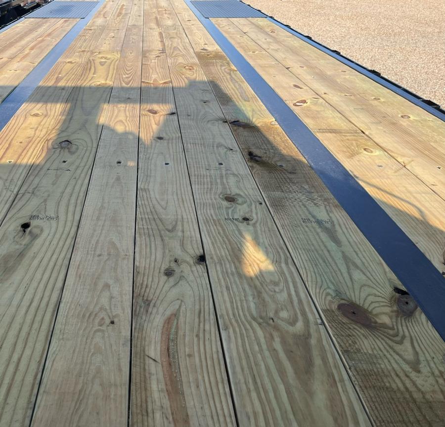 Big Tex 25GN, Gooseneck, 102" x 30', 25.9K, Dovetail, Mega Ramps Image 2