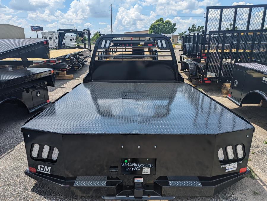 CM SK BED 114" L X 94" W X 84" CA X 34" RUNNERS Image 1