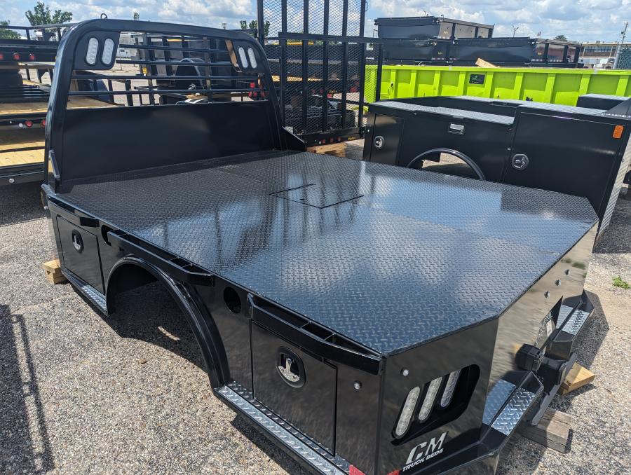 CM SK BED 114" L X 94" W X 84" CA X 34" RUNNERS Image 2