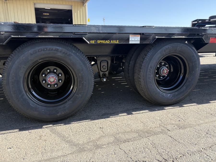 Big Tex 22GN, Gooseneck, 102" x 33', 23.9K, Dovetail, Mega Ramps Image 2