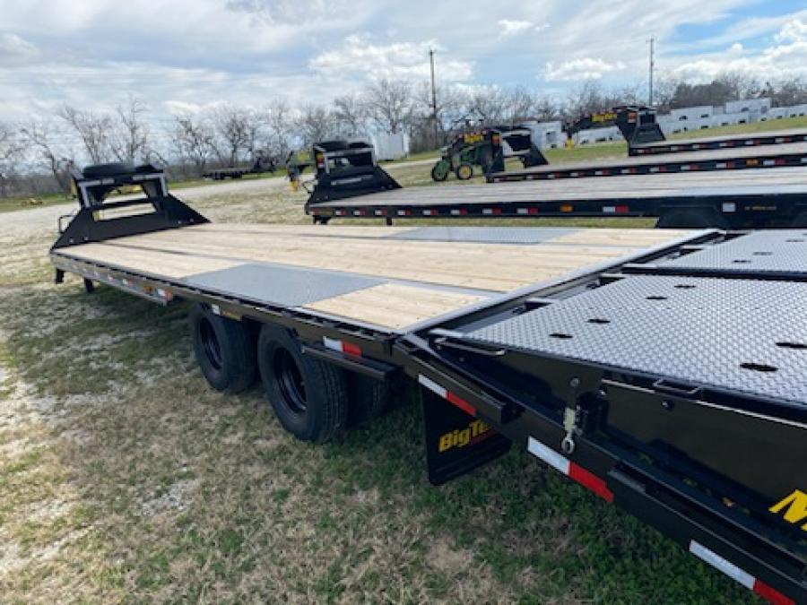Big Tex 22GN, Gooseneck, 102" x 25', 23.9K, Dovetail, Mega Ramps Image 2