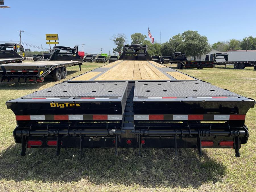 Big Tex 16GN, Gooseneck, 102" x 40', 17.5K, Dovetail, Mega Ramps Image 1