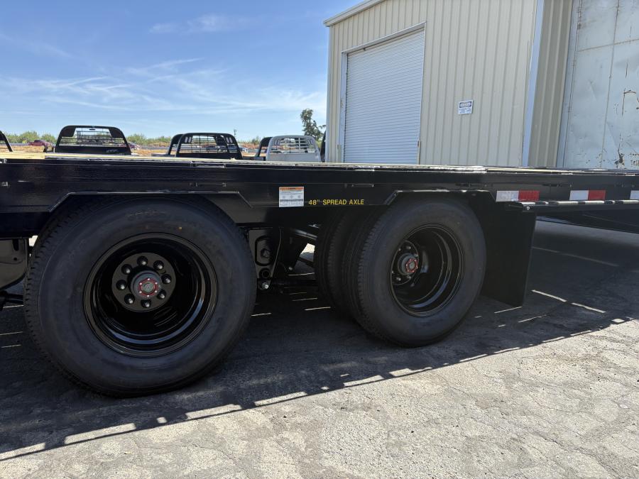 Big Tex 22GN, Gooseneck, 102" x 40', 23.9K, Dovetail, Mega Ramps Image 3
