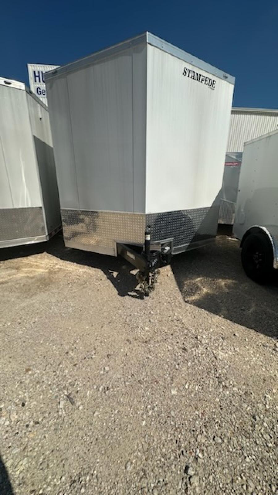 STAS STALL 85X30 14K WHITE 7 CH double doors by Stallion Image 4