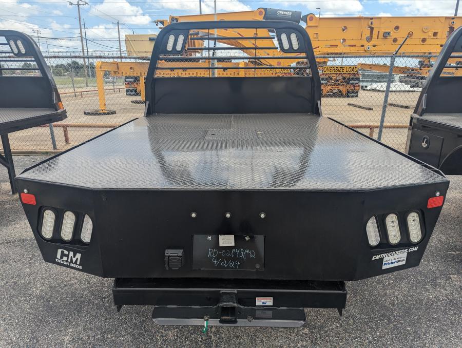 CM RD BED 84" L X 84" W X 38" CA X 42" RUNNERS Image 0