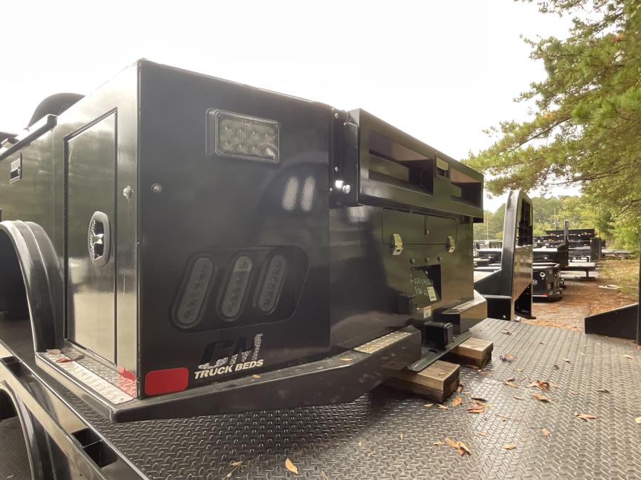 CM TM BED 86" L X 97" W X 57" CA X 42" RUNNERS Image 2