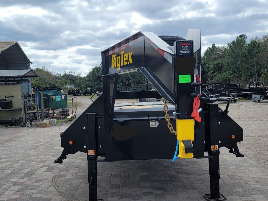 Big Tex 22GN, Gooseneck, 102" x 25', 23.9K, Dovetail, Mega Ramps Image 0