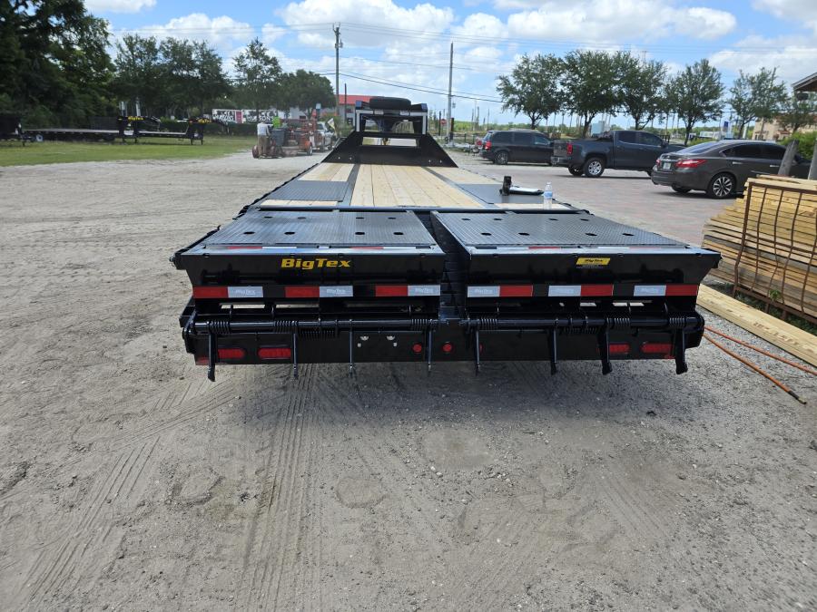 Big Tex 22GN, Gooseneck, 102" x 25', 23.9K, Dovetail, Mega Ramps Image 2